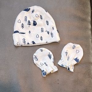 Newborn beanies & mittens